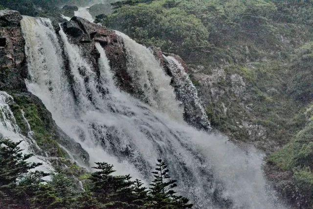 贵州江口:圆圆的“红粑粑”寓意团团圆圆幸福美满